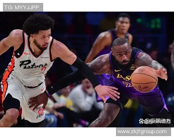 湖人热火圣诞大战激战正酣球星对决引爆全场激情与荣耀