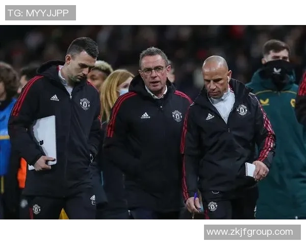 哈拉特对决分析与战术解析揭示双方球队实力与赛季表现